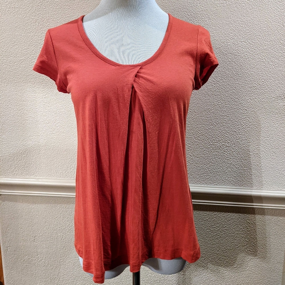 2/$18 Banana Republic Pleated Babydoll Top